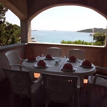 別荘 Secluded Fisherman's Cove Dragisina, Kornati - 12150