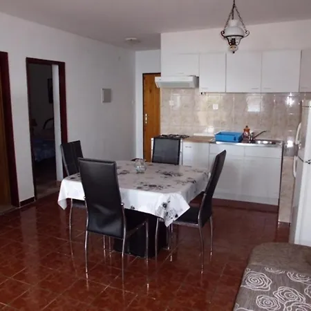 Secluded Fisherman's Cove Dragisina, Kornati - 12150 *